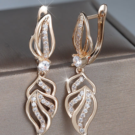 Luxury Leaf Crystal Drop Earrings for Women – Elegant Champagne Gold Earrings