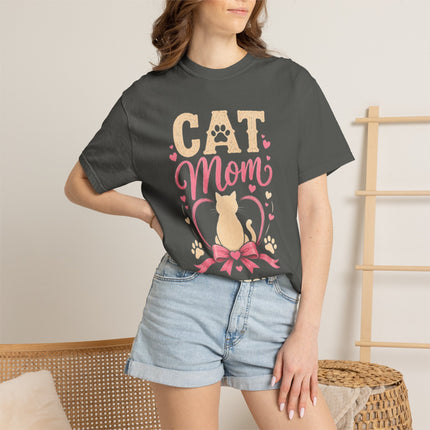 Cat Mom Personalized T-Shirt – Custom Cat Name Gift for Cat Lovers