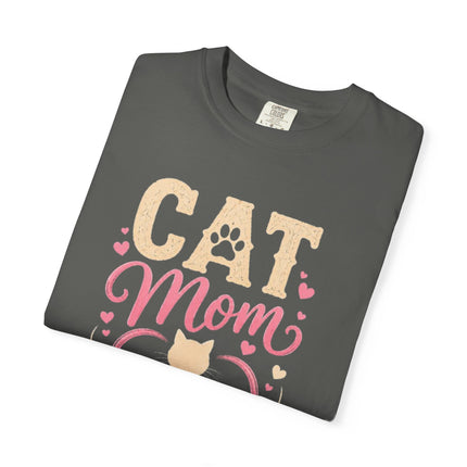 Cat Mom Personalized T-Shirt – Custom Cat Name Gift for Cat Lovers