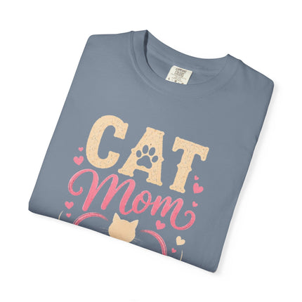 Cat Mom Personalized T-Shirt – Custom Cat Name Gift for Cat Lovers