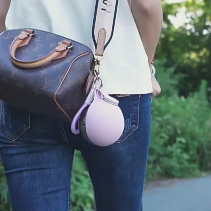 Portable puppy water bottle for walking
